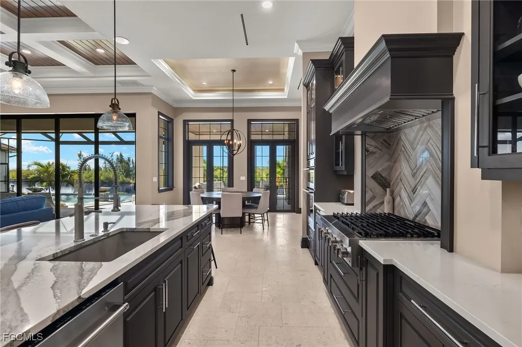 4323 Kismet Parkway W Cape Coral FL 33993