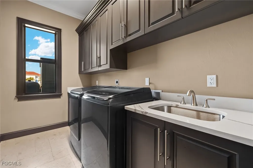 4323 Kismet Parkway W Cape Coral FL 33993