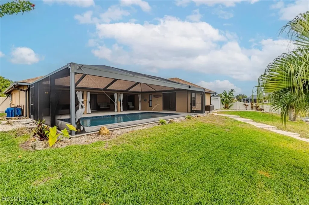 1432 SE 3rd Street Cape Coral FL 33990