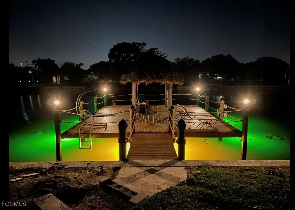 1432 SE 3rd Street Cape Coral FL 33990