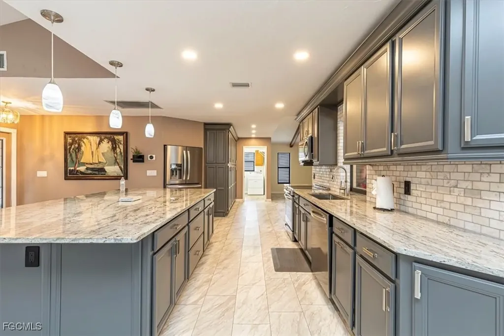 1432 SE 3rd Street Cape Coral FL 33990