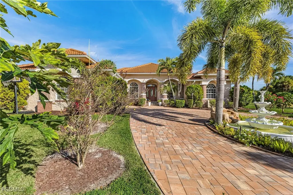 6451 River Club Court North Fort Myers FL 33917