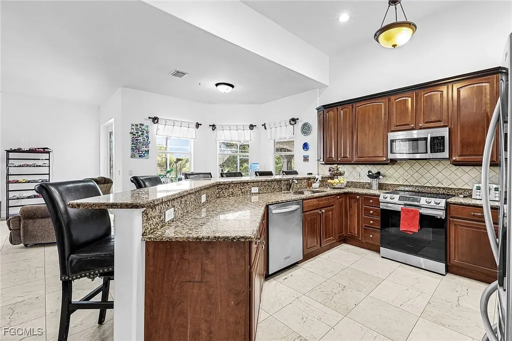 6451 River Club Court North Fort Myers FL 33917