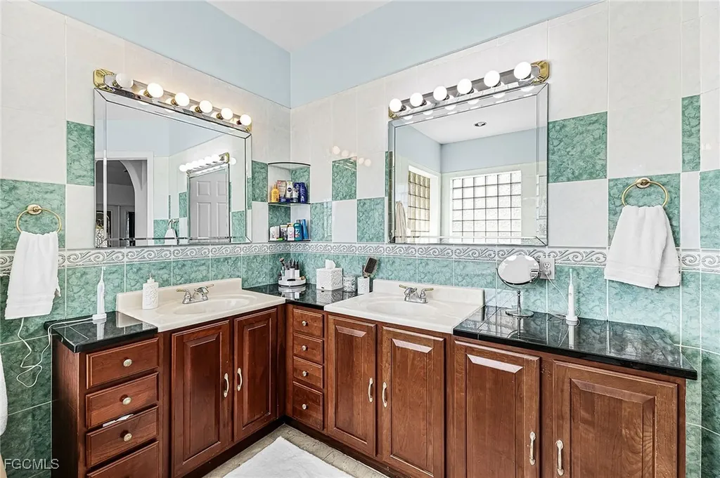 6451 River Club Court North Fort Myers FL 33917