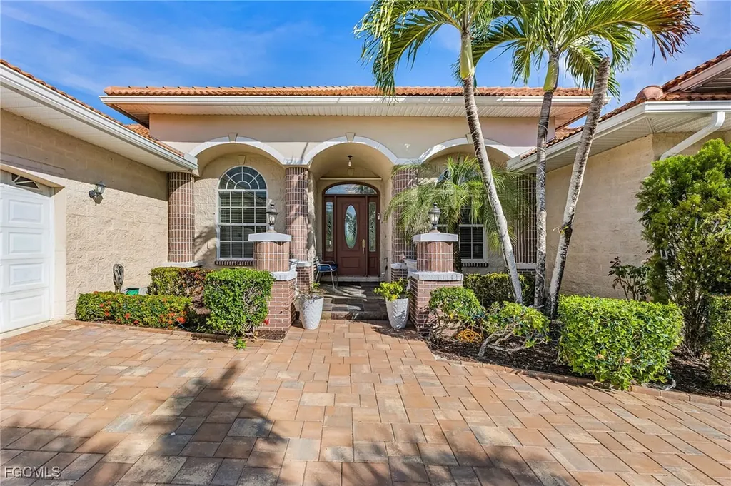 6451 River Club Court North Fort Myers FL 33917