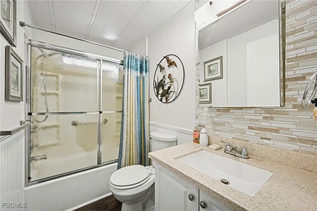 154 Siesta Lane Fort Myers FL 33905