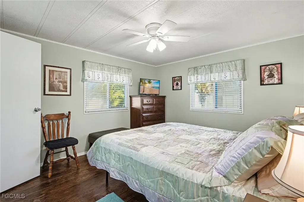 154 Siesta Lane Fort Myers FL 33905