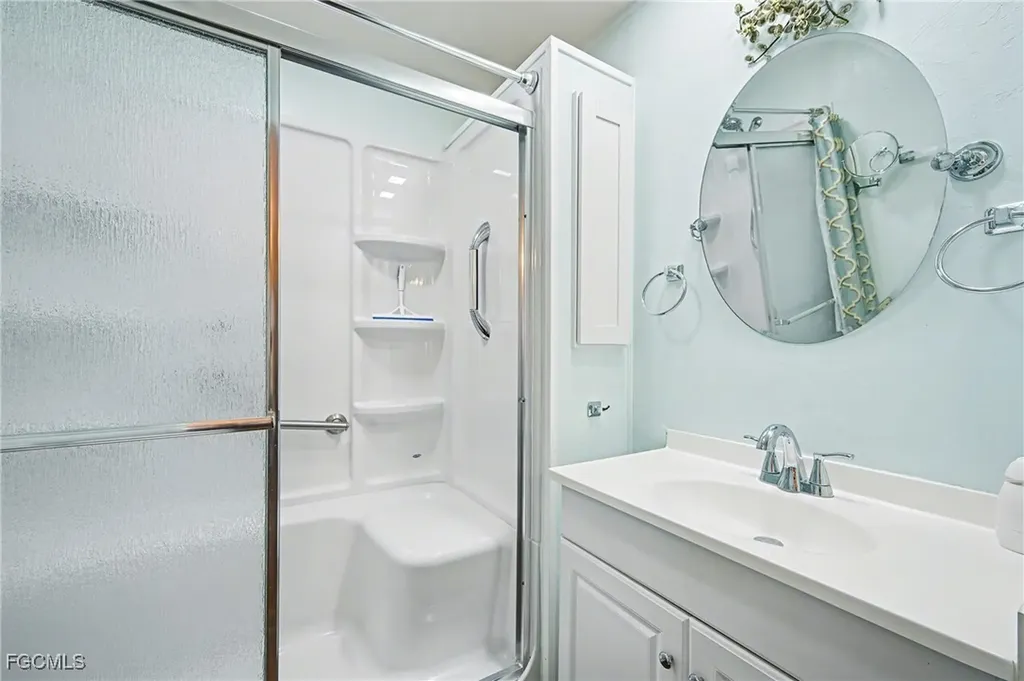 154 Siesta Lane Fort Myers FL 33905