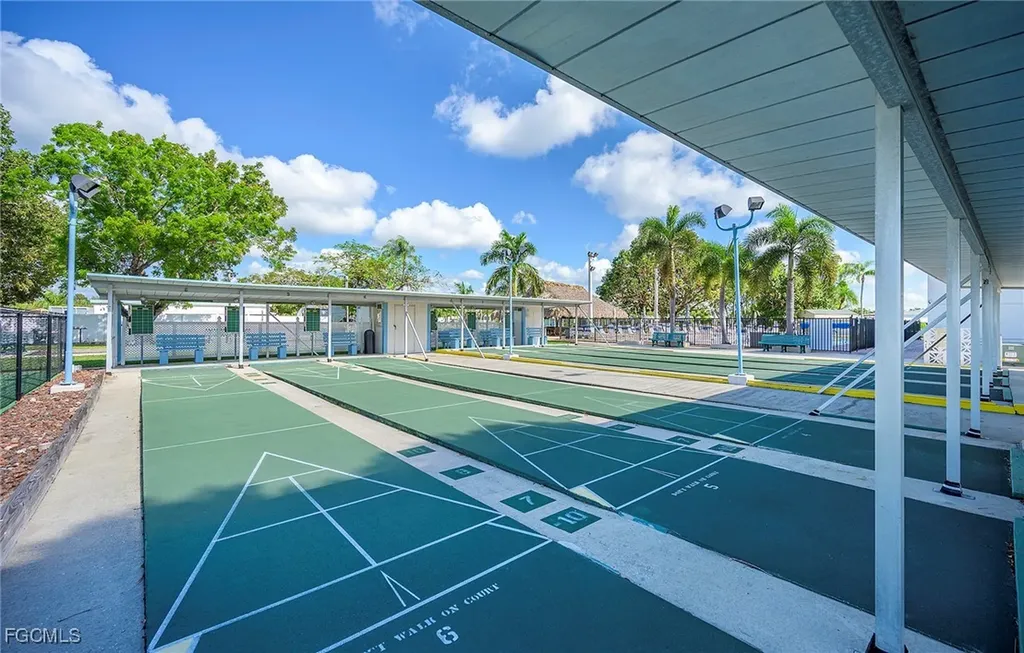 154 Siesta Lane Fort Myers FL 33905