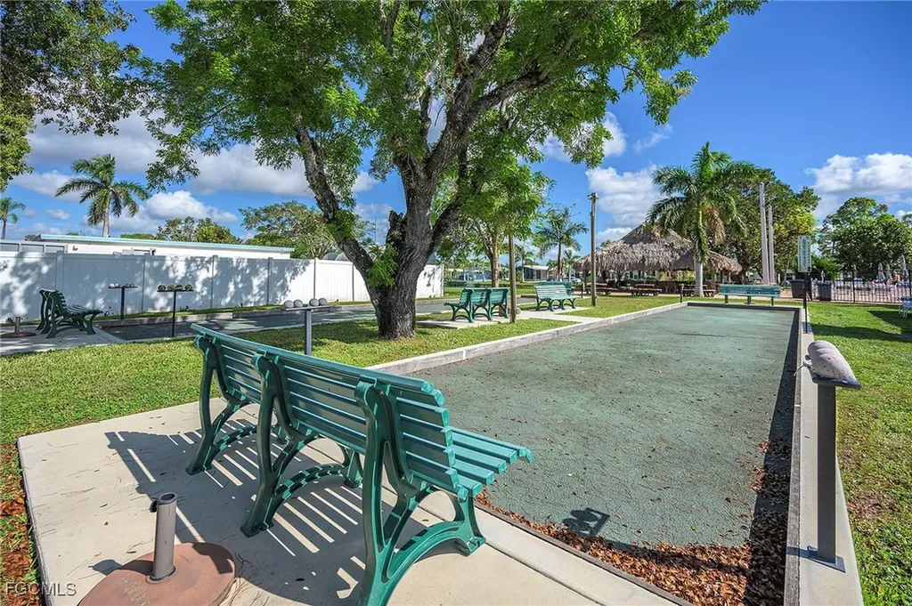 154 Siesta Lane Fort Myers FL 33905