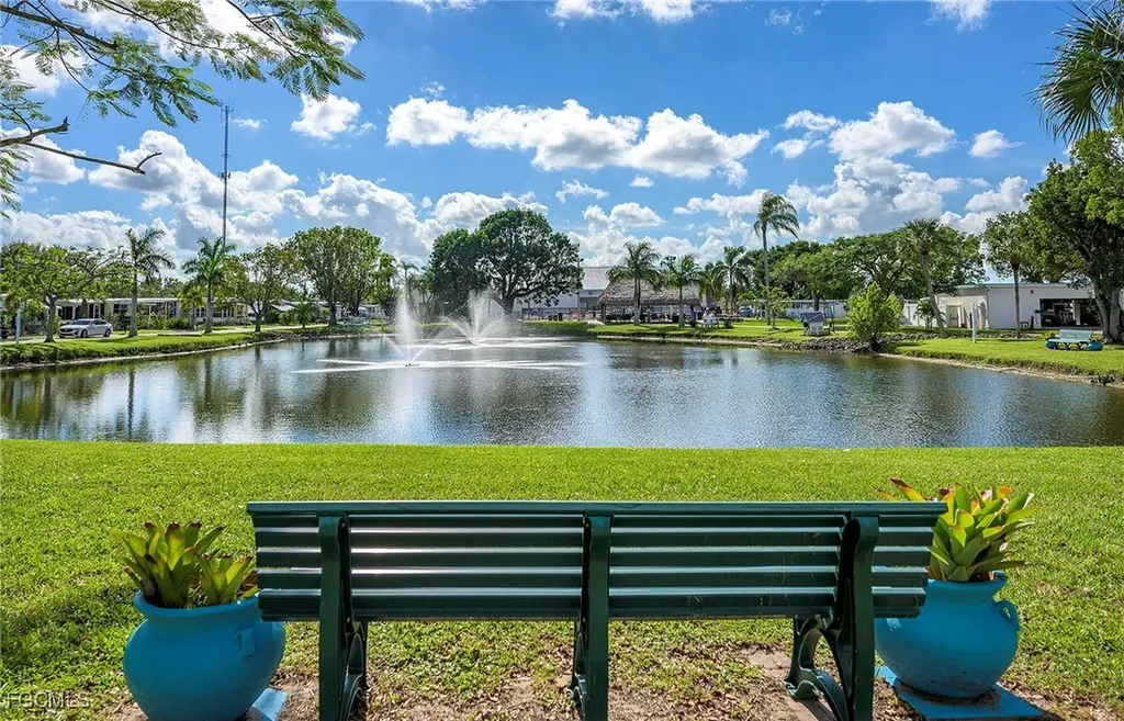 154 Siesta Lane Fort Myers FL 33905