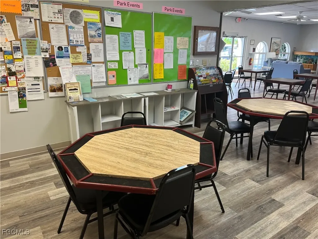 154 Siesta Lane Fort Myers FL 33905