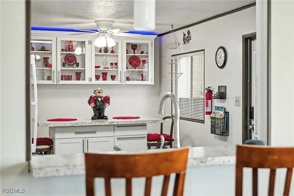 154 Siesta Lane Fort Myers FL 33905