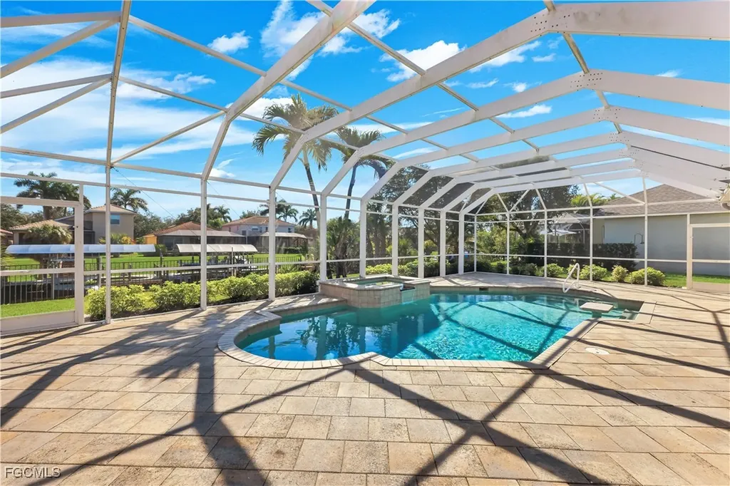 9214 Palm Island Circle North Fort Myers FL 33903
