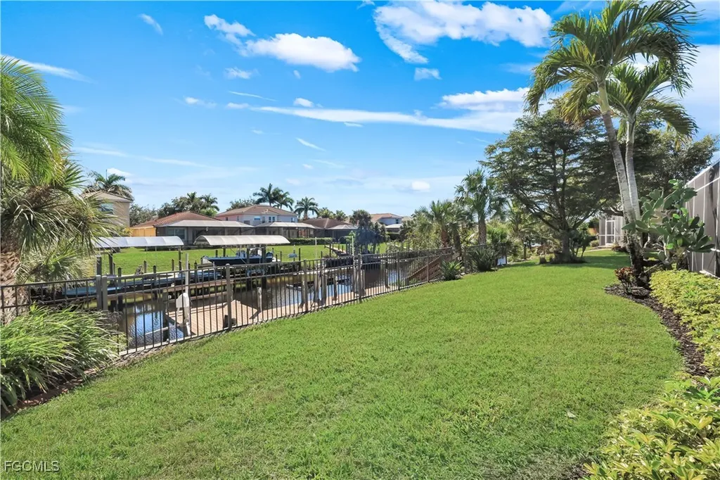 9214 Palm Island Circle North Fort Myers FL 33903