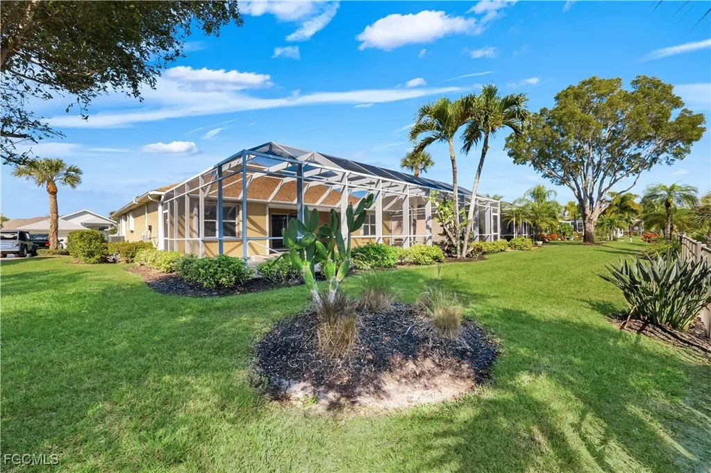 9214 Palm Island Circle North Fort Myers FL 33903