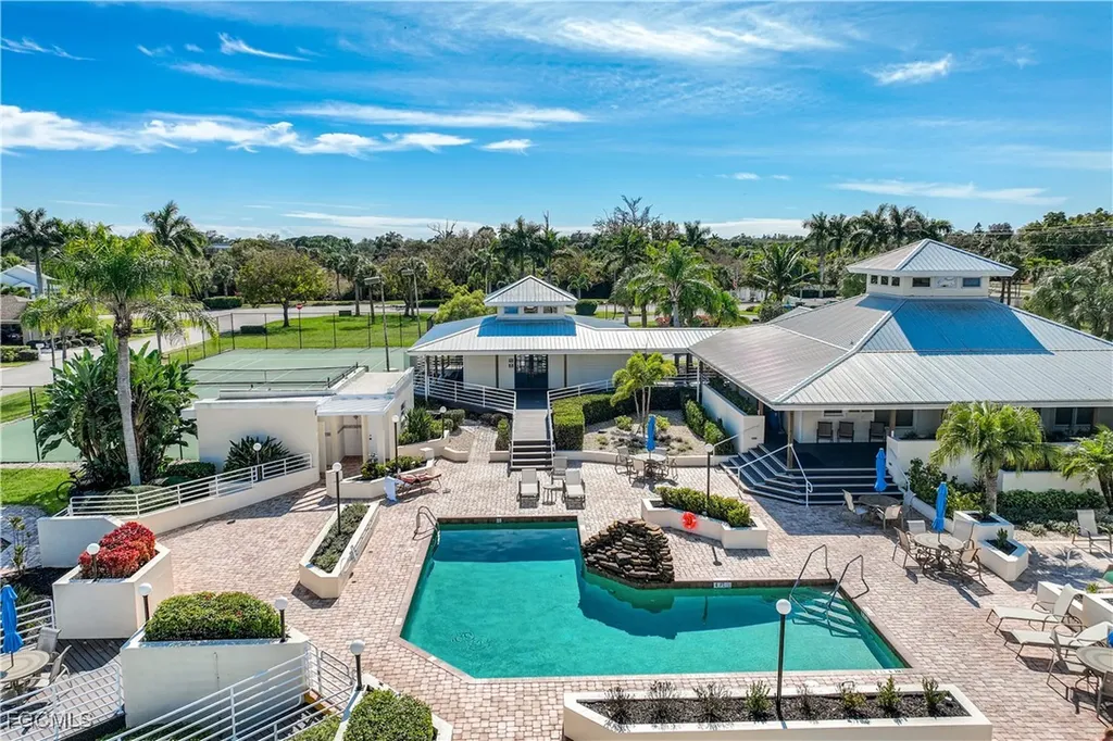 9214 Palm Island Circle North Fort Myers FL 33903