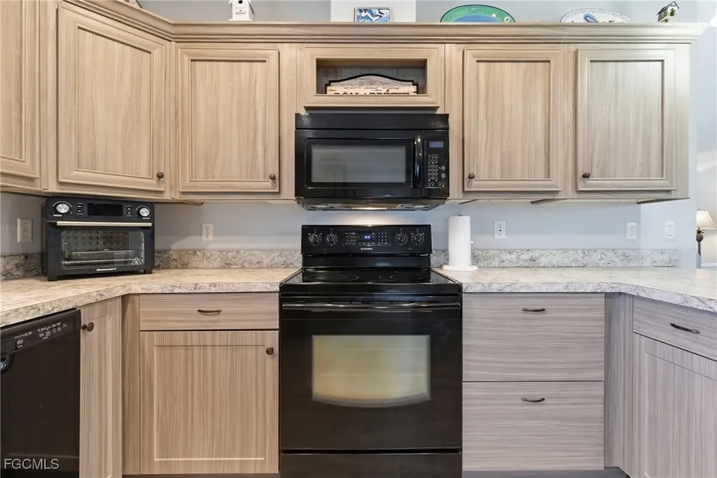 5558 Palm Beach Boulevard Fort Myers FL 33905