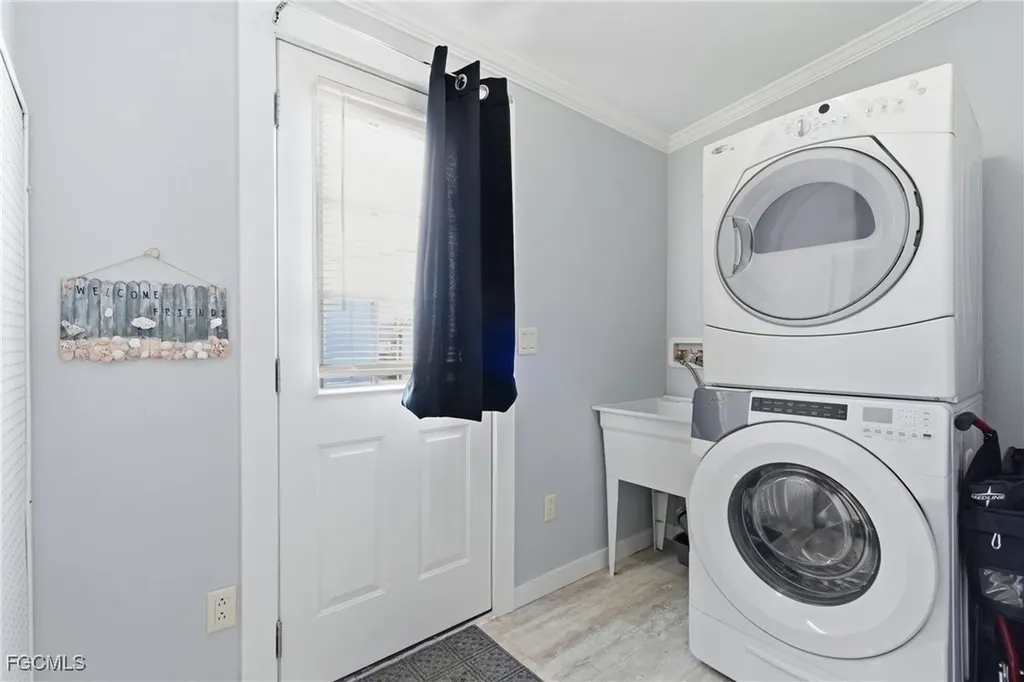 5558 Palm Beach Boulevard Fort Myers FL 33905