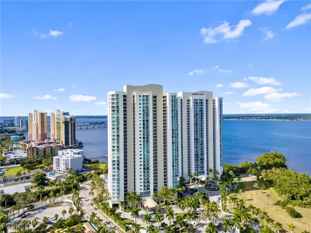 3000 Oasis Grand Boulevard Fort Myers FL 33916