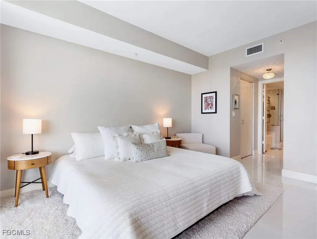 3000 Oasis Grand Boulevard Fort Myers FL 33916
