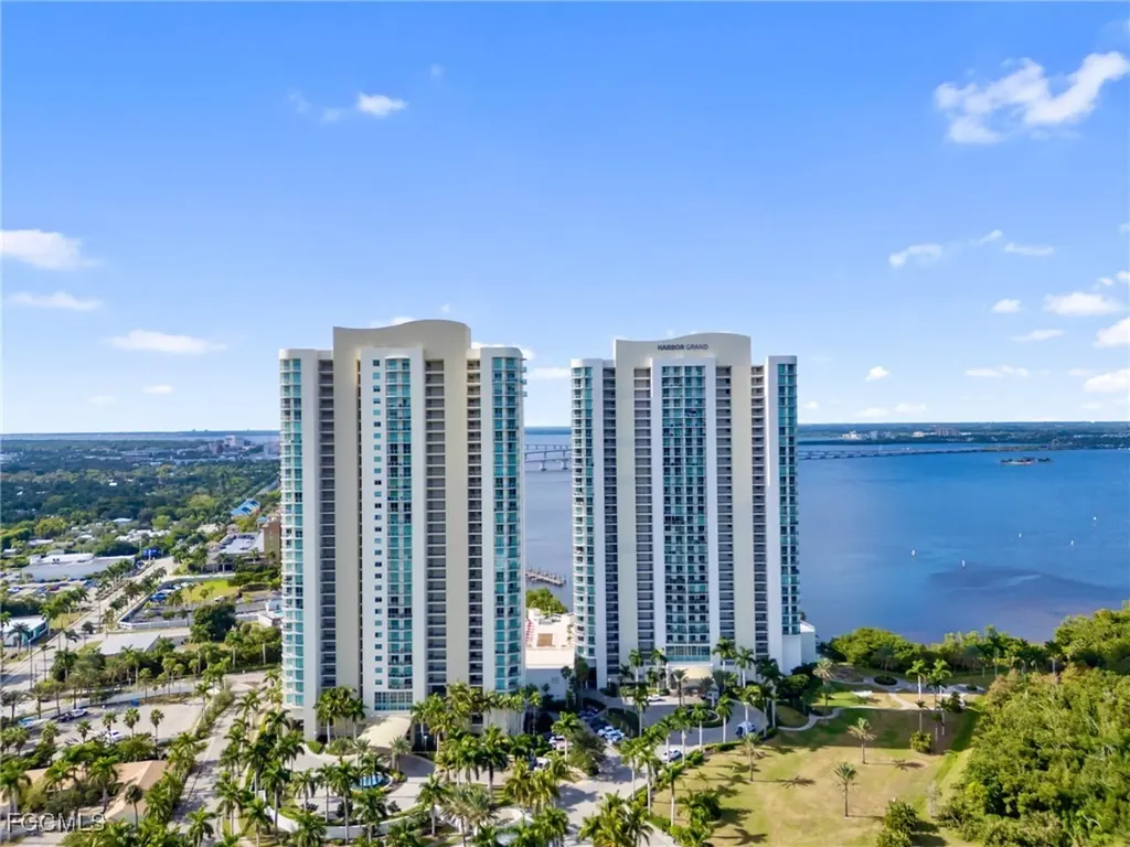 3000 Oasis Grand Boulevard Fort Myers FL 33916