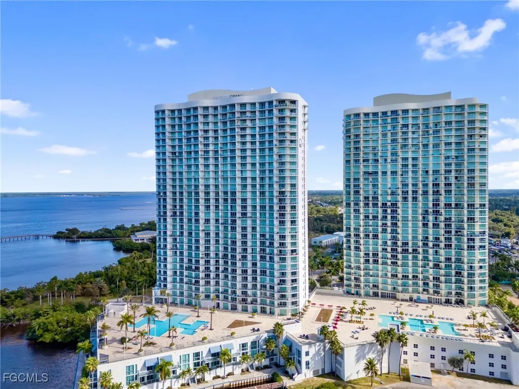 3000 Oasis Grand Boulevard Fort Myers FL 33916