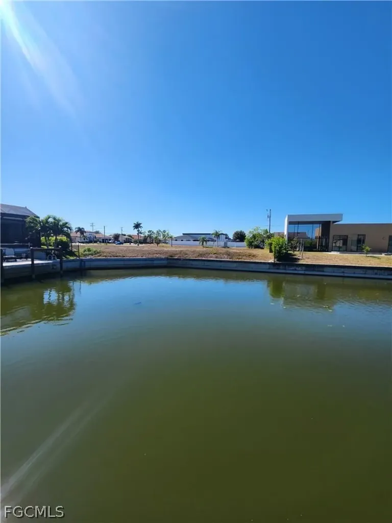 3929 SW 13th Avenue Cape Coral FL 33914