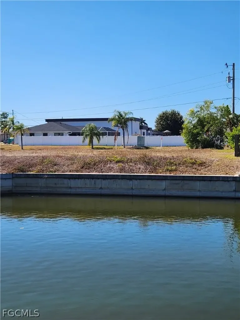 3929 SW 13th Avenue Cape Coral FL 33914