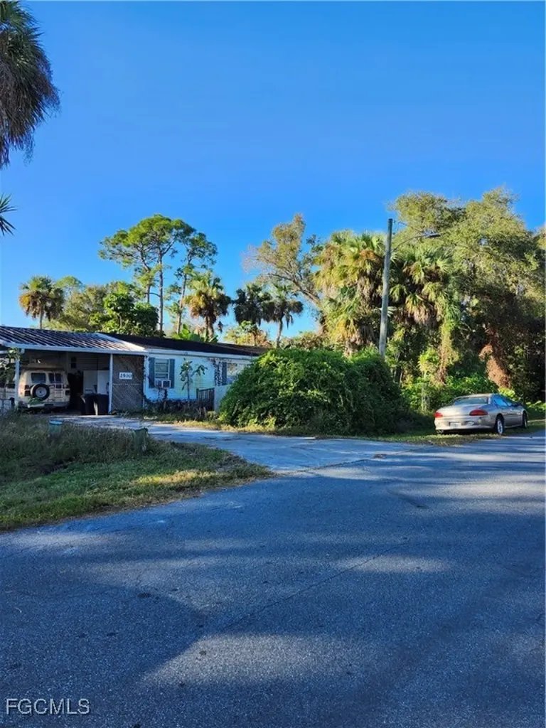 2500 Gail Helen Court North Fort Myers FL 33917