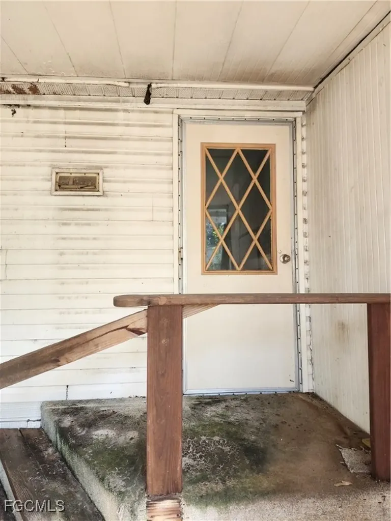 2500 Gail Helen Court North Fort Myers FL 33917