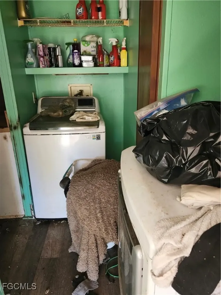 2500 Gail Helen Court North Fort Myers FL 33917