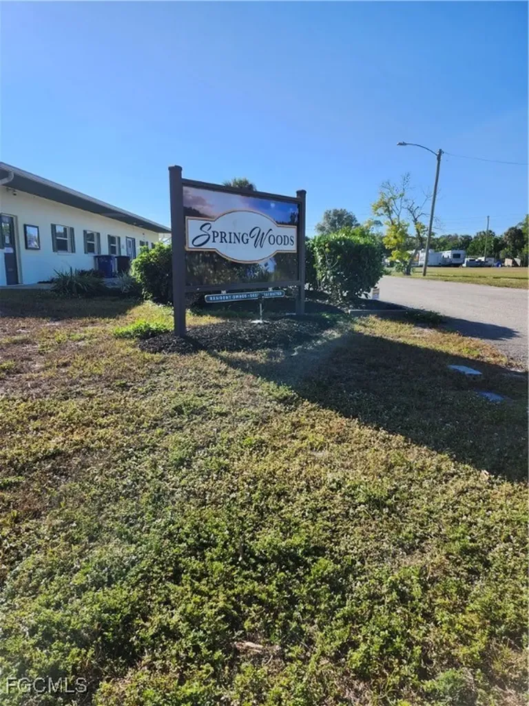 2500 Gail Helen Court North Fort Myers FL 33917