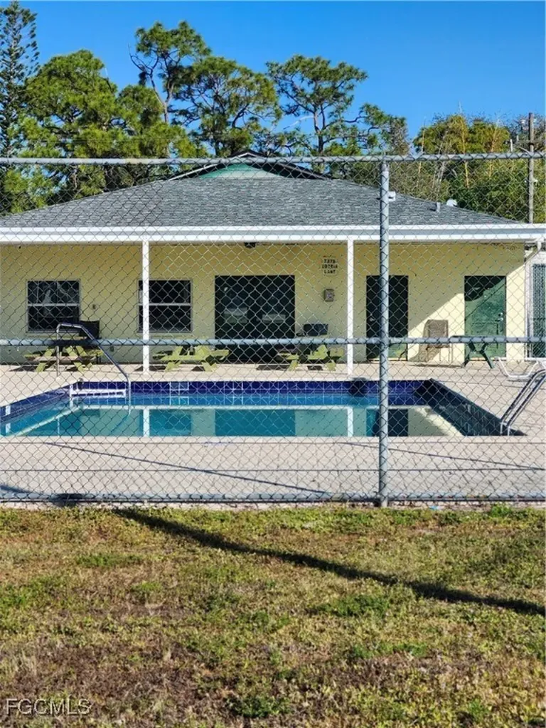 2500 Gail Helen Court North Fort Myers FL 33917