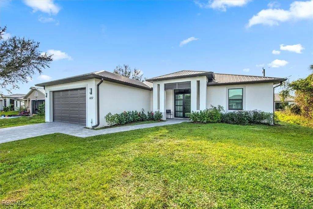6137 Holt Court Fort Myers FL 33905