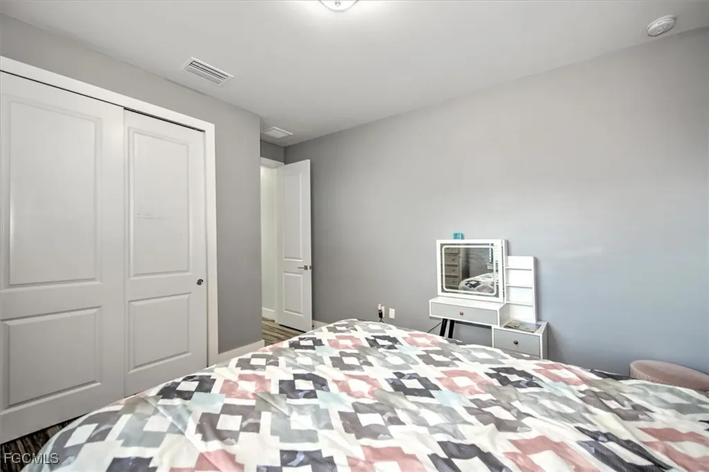 6137 Holt Court Fort Myers FL 33905