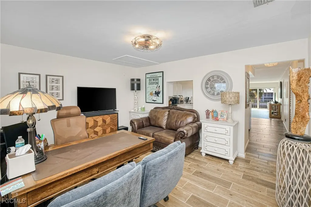 4116 SE 20th Place Cape Coral FL 33904