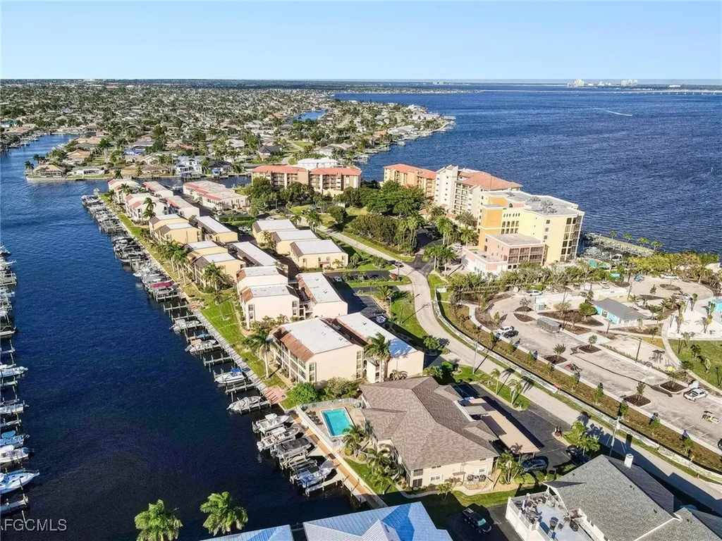 4116 SE 20th Place Cape Coral FL 33904
