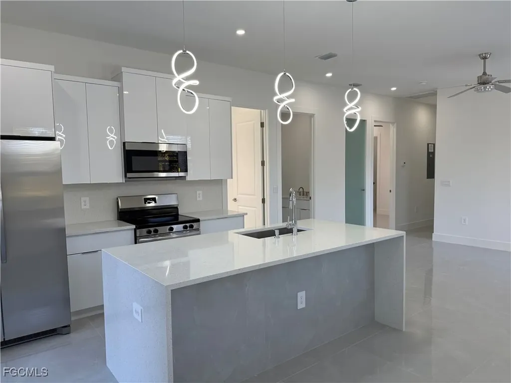 207 W 15th Street Lehigh Acres FL 33972