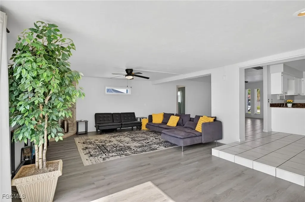 918 SE 35th Street Cape Coral FL 33904