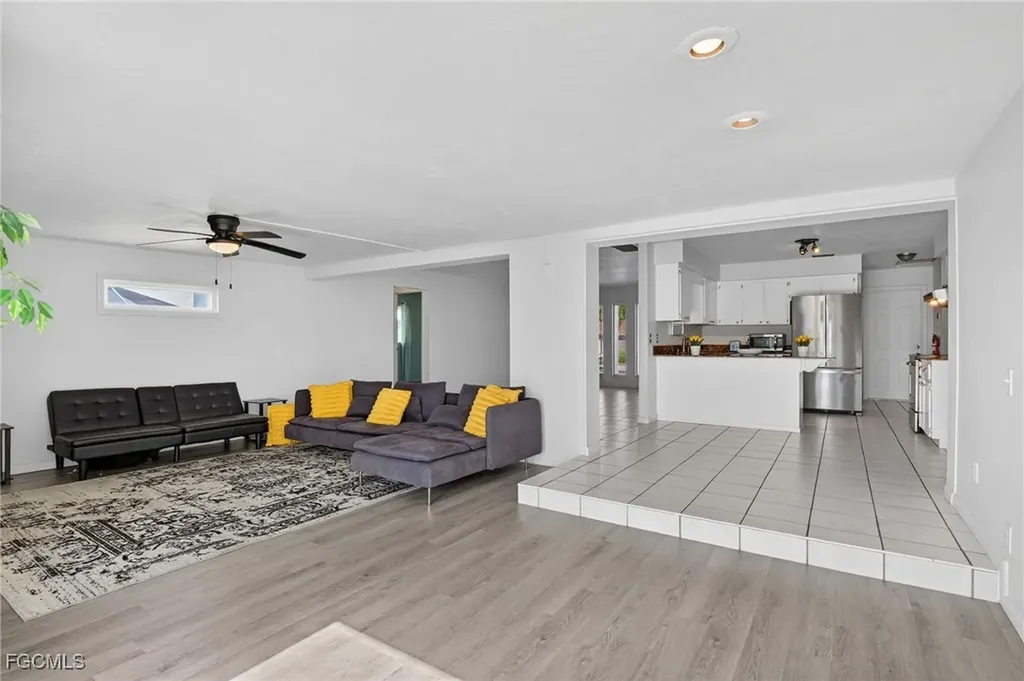 918 SE 35th Street Cape Coral FL 33904