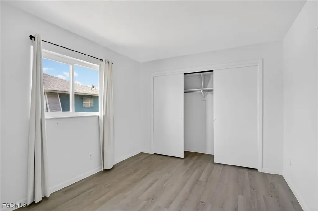 918 SE 35th Street Cape Coral FL 33904