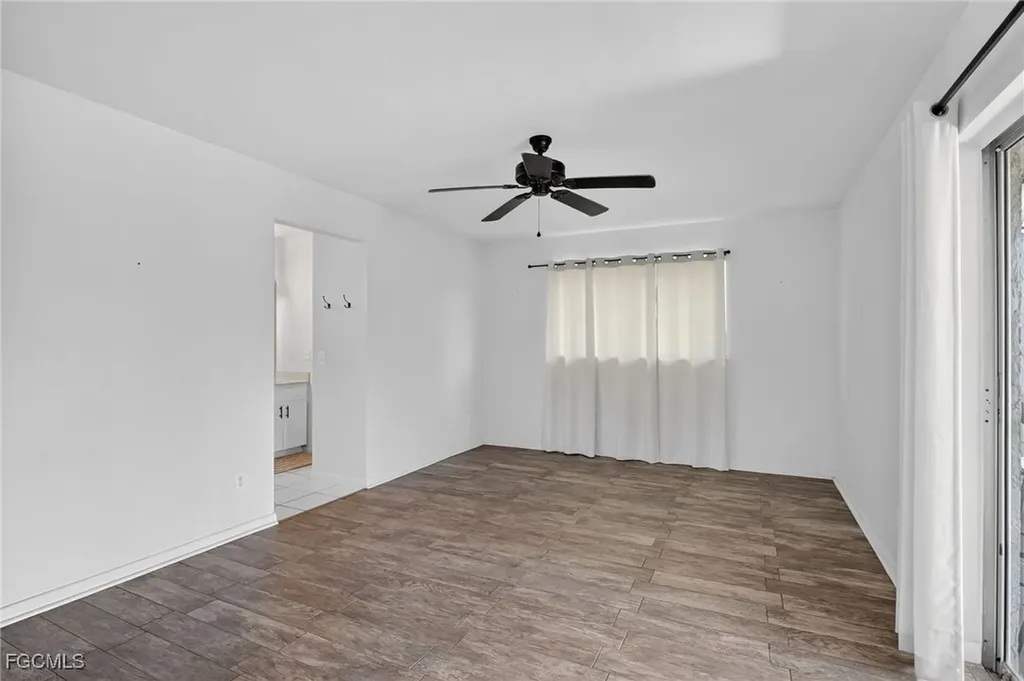 918 SE 35th Street Cape Coral FL 33904