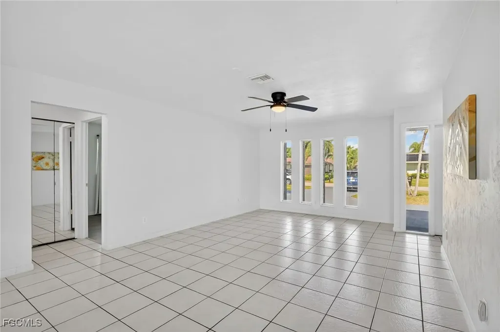 918 SE 35th Street Cape Coral FL 33904