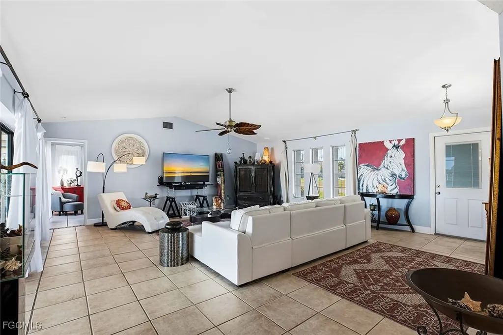 4407 SW 18th Place Cape Coral FL 33914