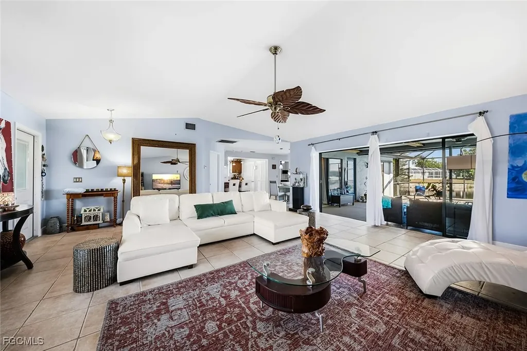 4407 SW 18th Place Cape Coral FL 33914