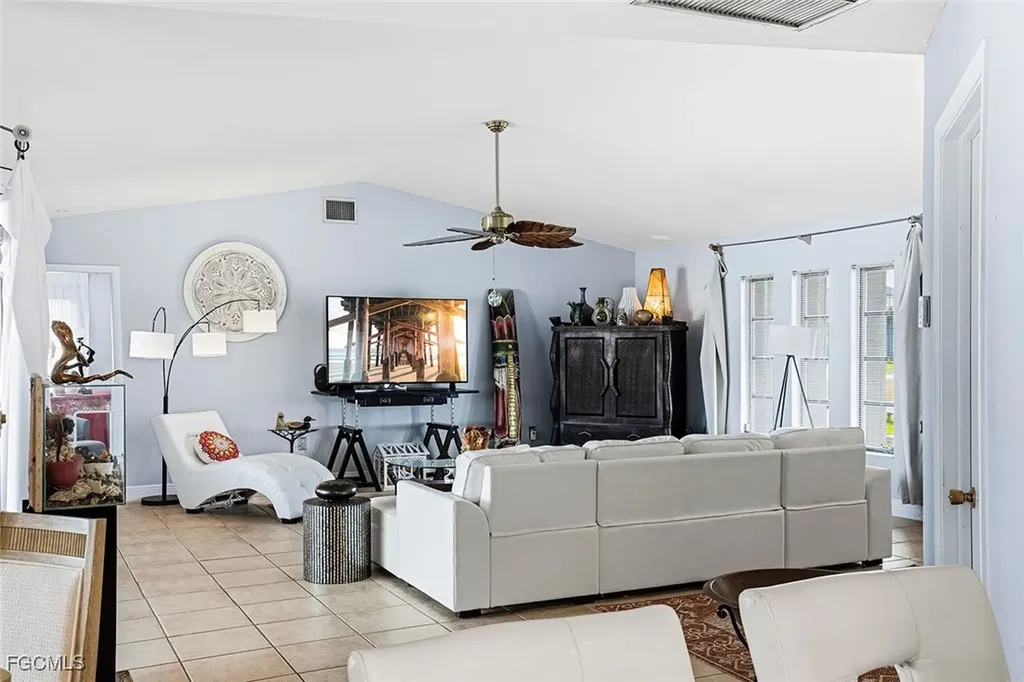 4407 SW 18th Place Cape Coral FL 33914