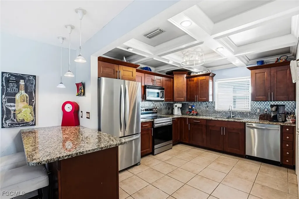 4407 SW 18th Place Cape Coral FL 33914