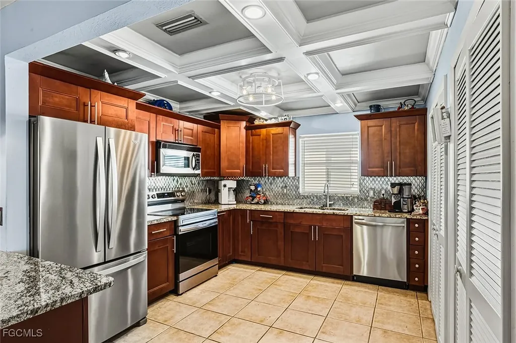 4407 SW 18th Place Cape Coral FL 33914