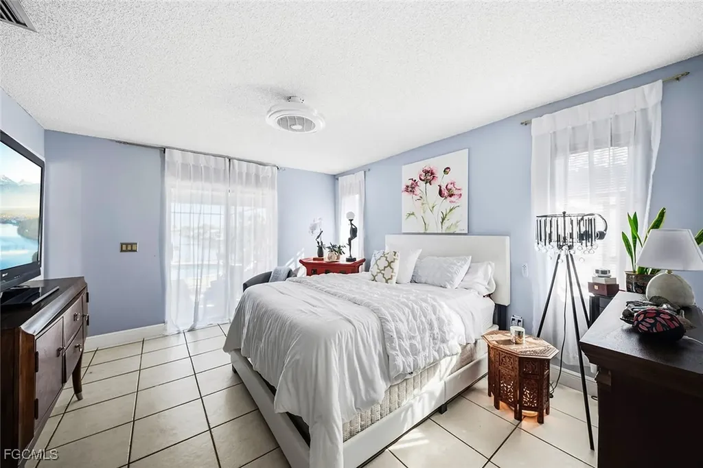 4407 SW 18th Place Cape Coral FL 33914